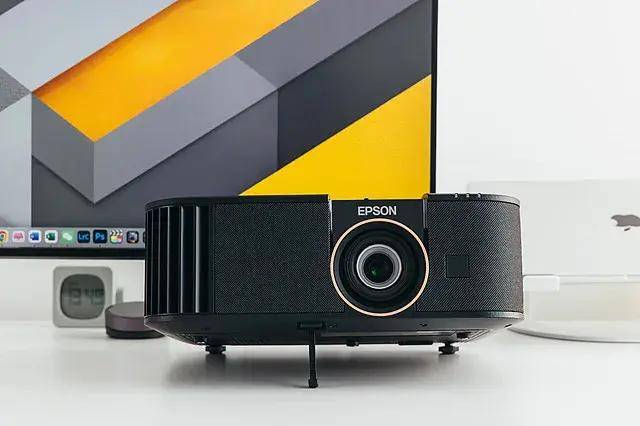 哪个牌子好?盘点10款最值得入手的家用投影仪推荐j9九游真人游戏第一品牌2024年家用投影仪买(图7) 哪个牌子好?盘点10款最值得入手的家用投影仪推荐j9九游真人游戏第一品牌2024年家用投影仪买(图7)