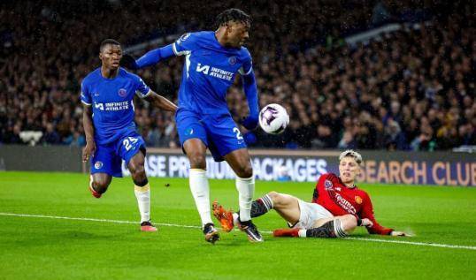 切尔西4-3逆转曼联：帕尔默帽英超联赛免费高清直播+实时赛程+积分预测（2025赛季全覆盖）子戏法绝杀