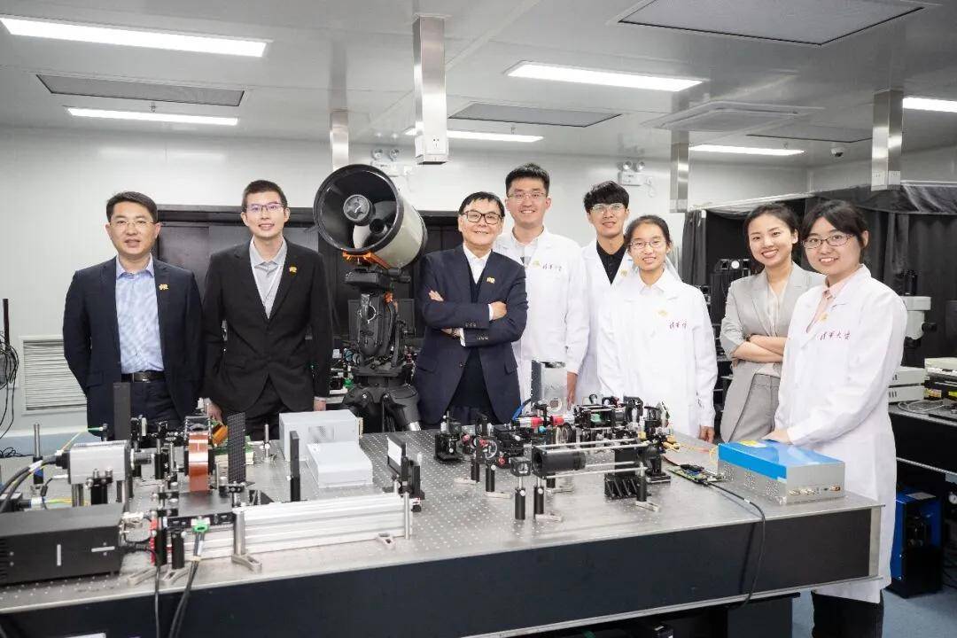 清华交叉团队发布中国人工智能光芯片“太极”
