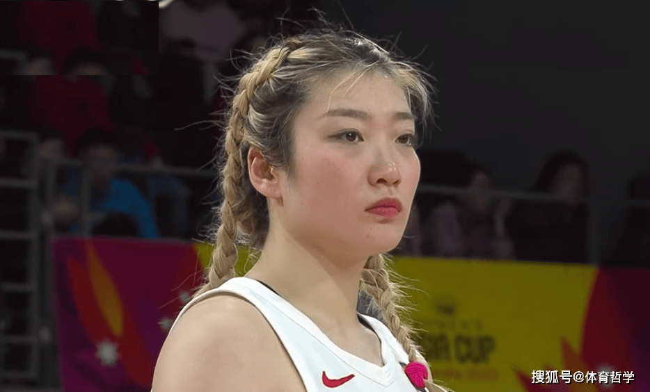 中国女篮，17人大名单出炉！李月汝和李梦领衔，目标奥运会夺牌