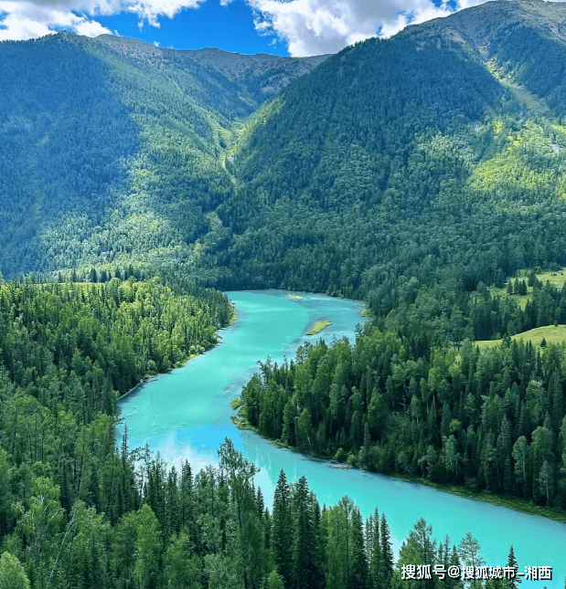 北疆十大必去旅游景点，北疆最佳旅游攻略，看完记得收藏！