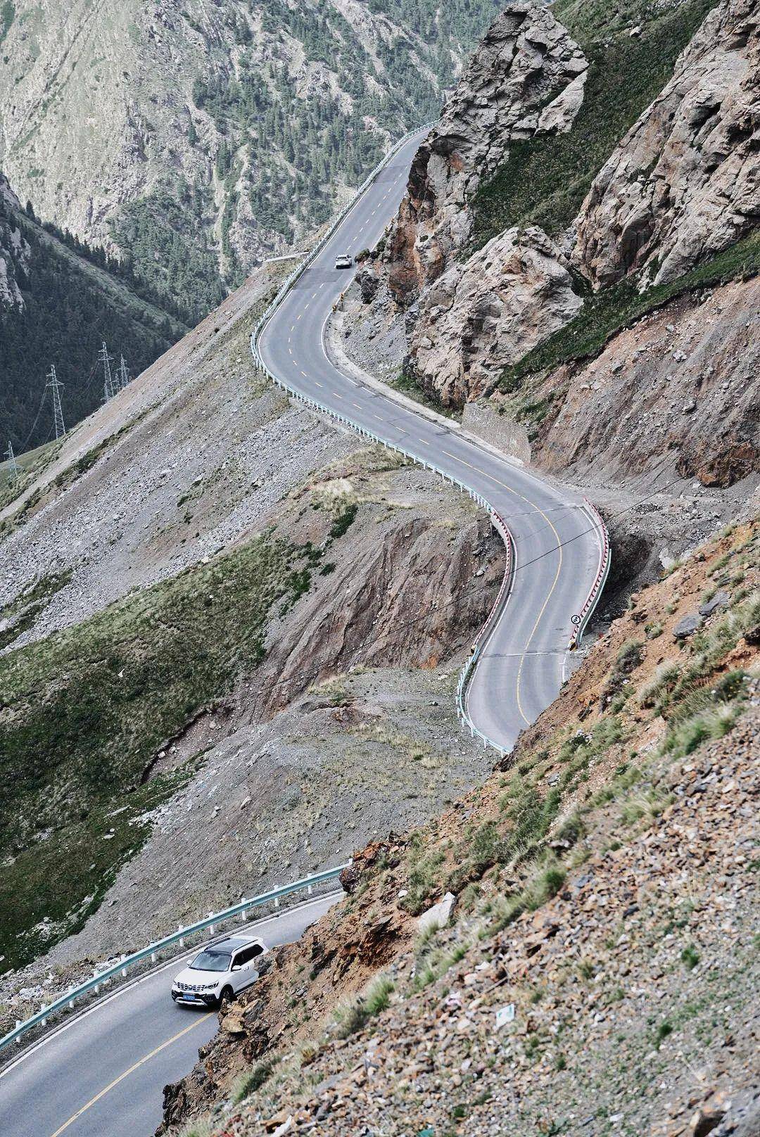 2700公里，夏日新疆旅行必自驾公路！