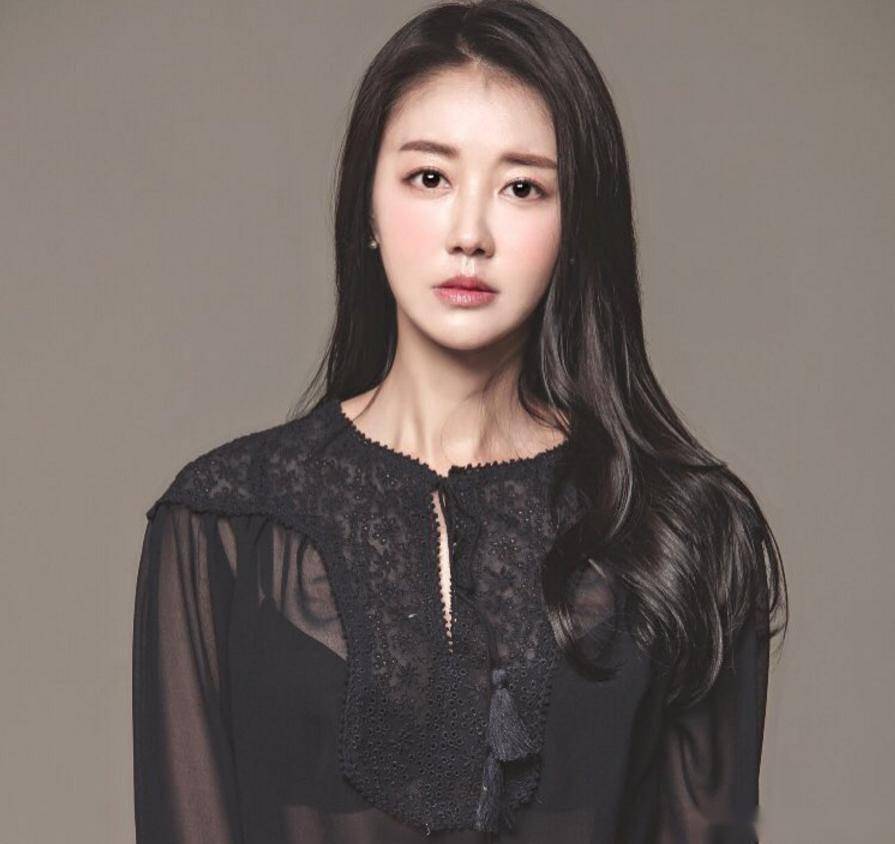 无法抵挡!金花媛的性感写真,诠释何为完美女神