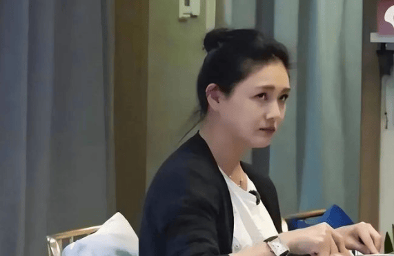 大S开除保姆阿姨真相被曝!湾湾博主透露:日常开销太大,无法支撑-大s被谁踢过肚子