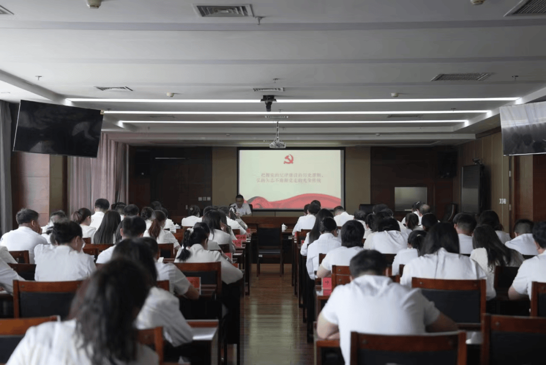 电视家：澳门三肖三码精准100%-北京朝阳外语小学率先试点无人机教育 培养未来科技人才