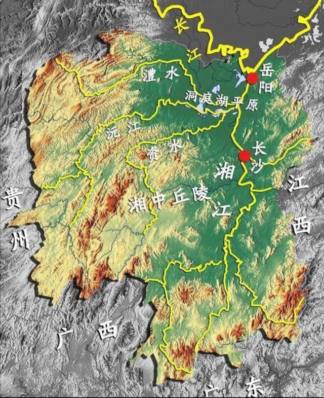 原创 湖南平江大暴雨,致使县城被淹,为何水排不出去?-湖南平江一人被害