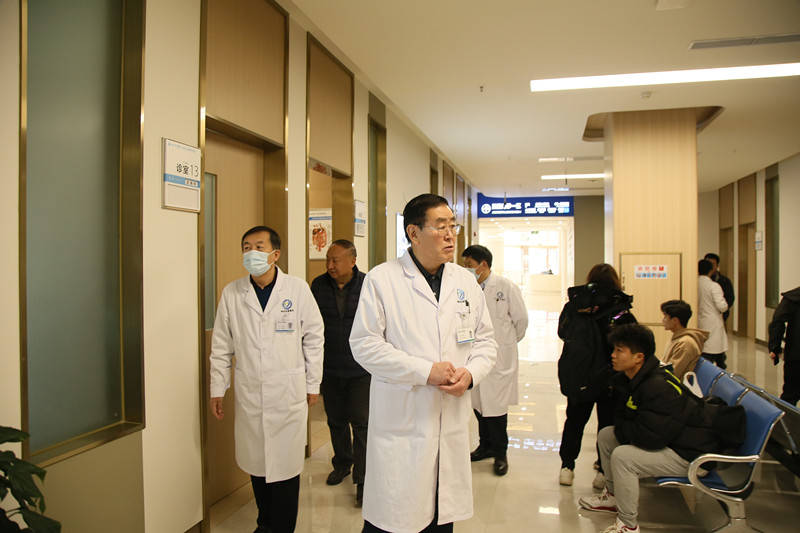 四川：关爱始于心，护理践于行，护理业务查房 提高医疗质量（内科护理业务查房）关怀在护理学中的含义，