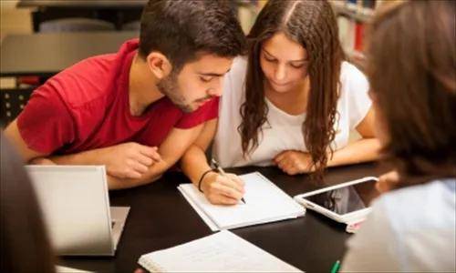 出国留学中介哪个好？揭秘选择秘籍!乐鱼体育- 乐鱼体育官网- APP世界杯指定平台