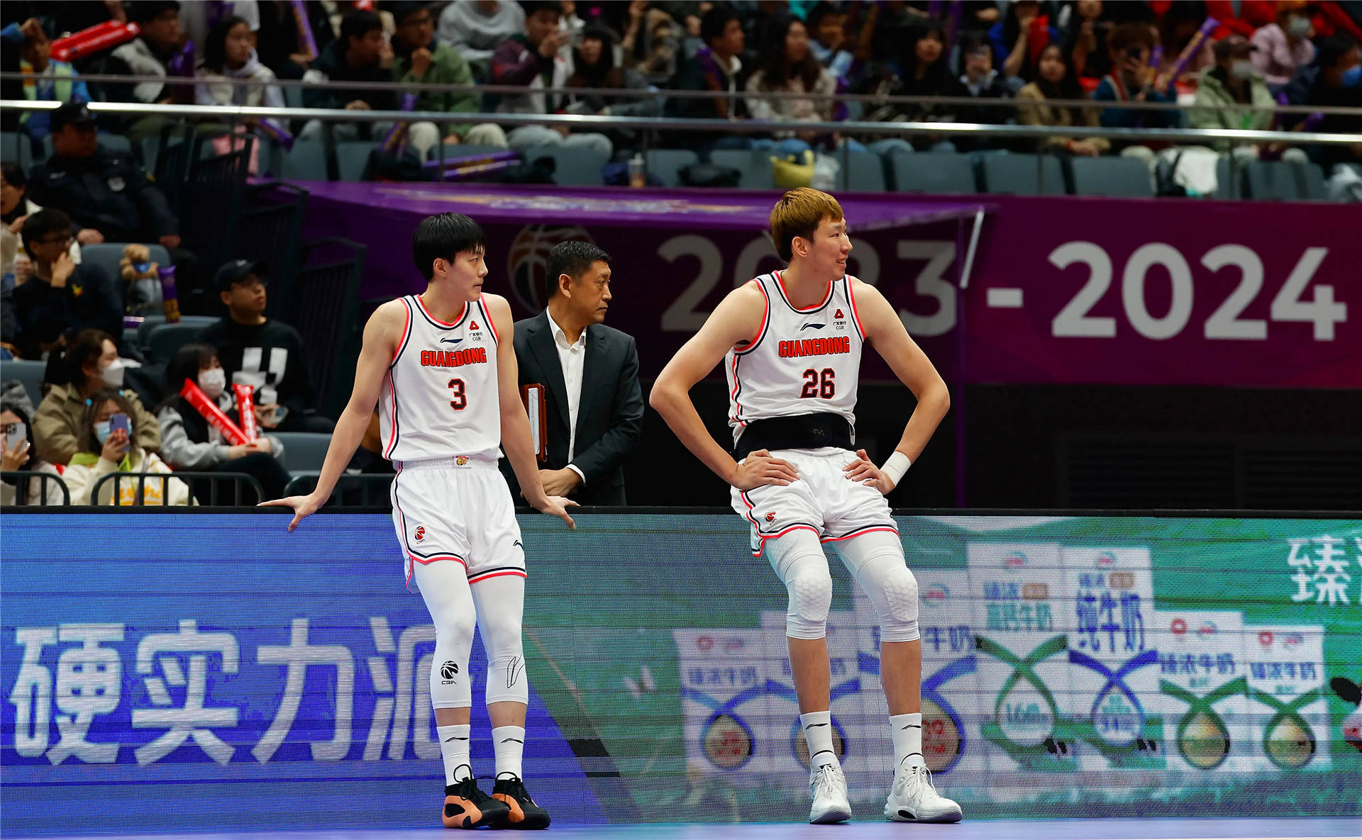 🌸纵览新闻【新澳门特马开码开奖结果】|NBA：湖人队后卫里夫斯谈新赛季可能出任替补的问题，只要球队能胜利，我不排