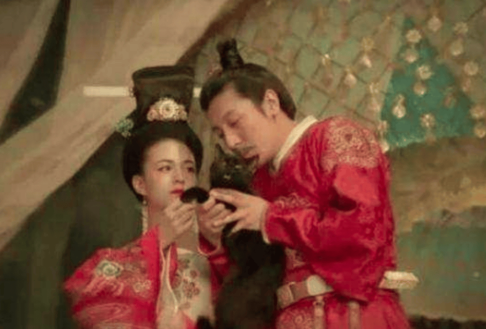 原创唐玄宗专宠杨玉环11年，她究竟好在哪儿？3大优势，使其欲罢不能
