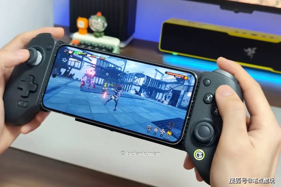 我愿称之为游戏手柄天花板，盖世小鸡G8+射手座上手体验