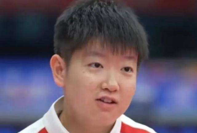 央视专访孙颖莎!董倩问她干嘛跟教练顶嘴?孙颖莎回答笑不活了!