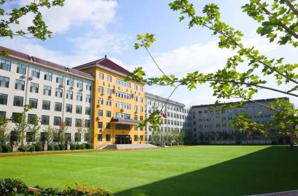 全国中学排行榜2024年最新前十名：顶尖学府的实力与魅力