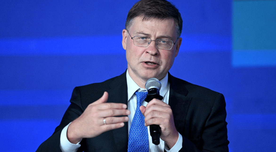 难怪欧盟有恃无恐！“内鬼”竟然在身边？商务部当场表态，不留情面