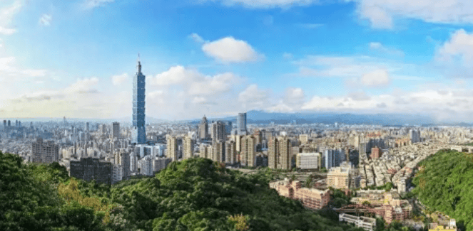 统一要提前？辽宁舰深夜带队，大规模“围岛”，把赖清德吓得够呛
