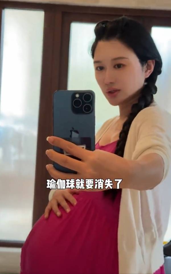 张纪中说70岁正是拼搏的年纪 鼓励大家撸起袖子加油干
