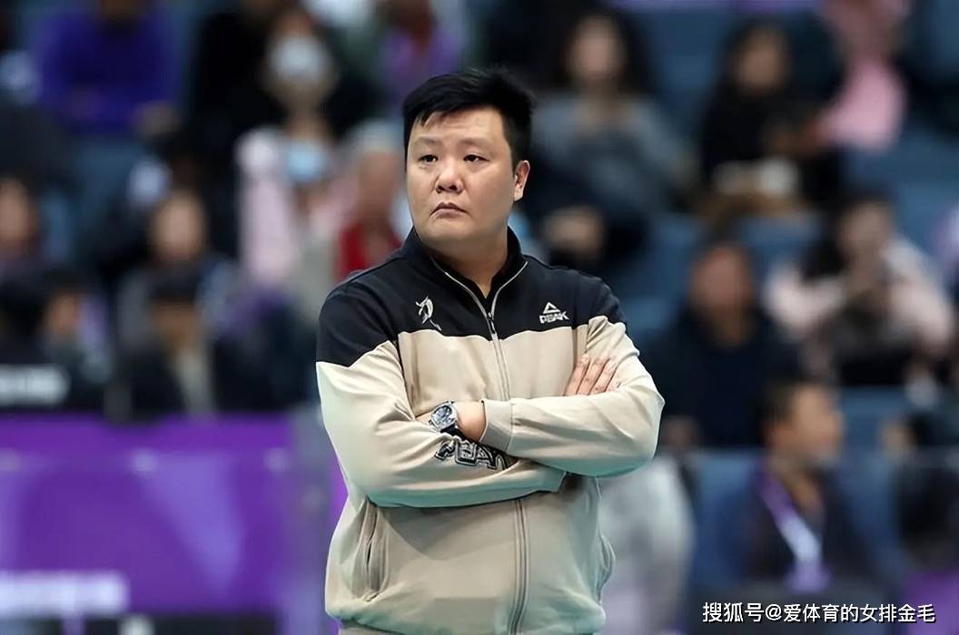 上海女排想要夺冠仍需做出调整:特纳拉打主攻 欧阳希希换下钟慧