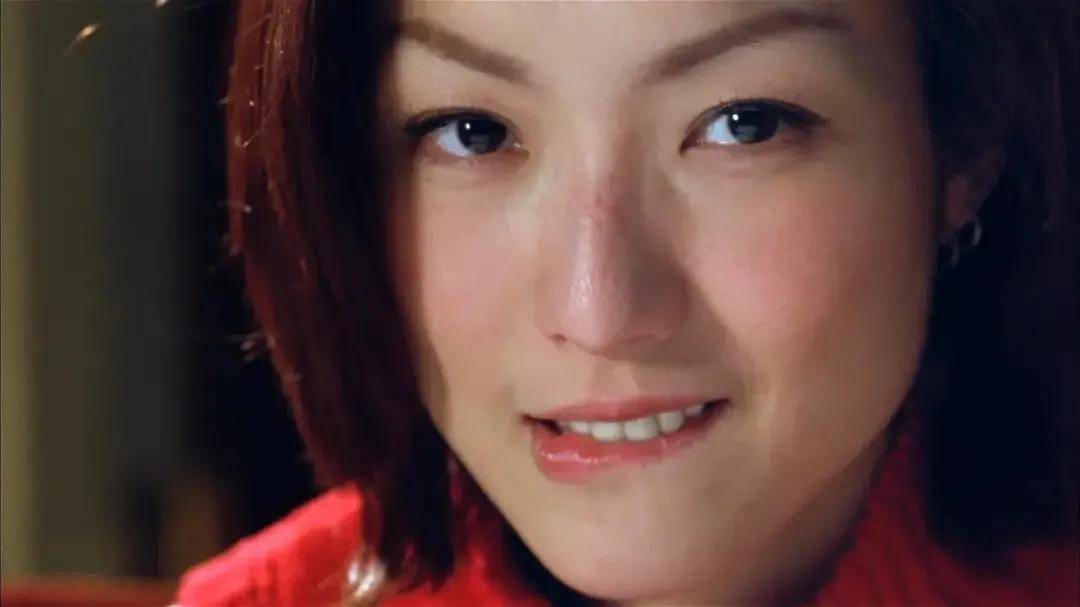 郑秀文和刘德华一起合作了《孤男寡女》等多部电影，他们私底下也是很好