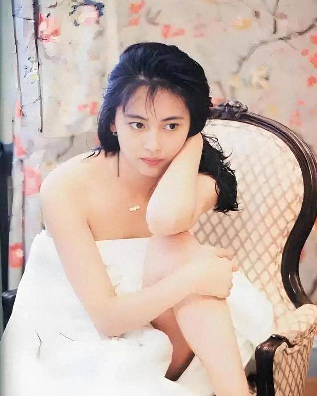 日本美女中山美惠:从偶像到实力派演员的蜕变