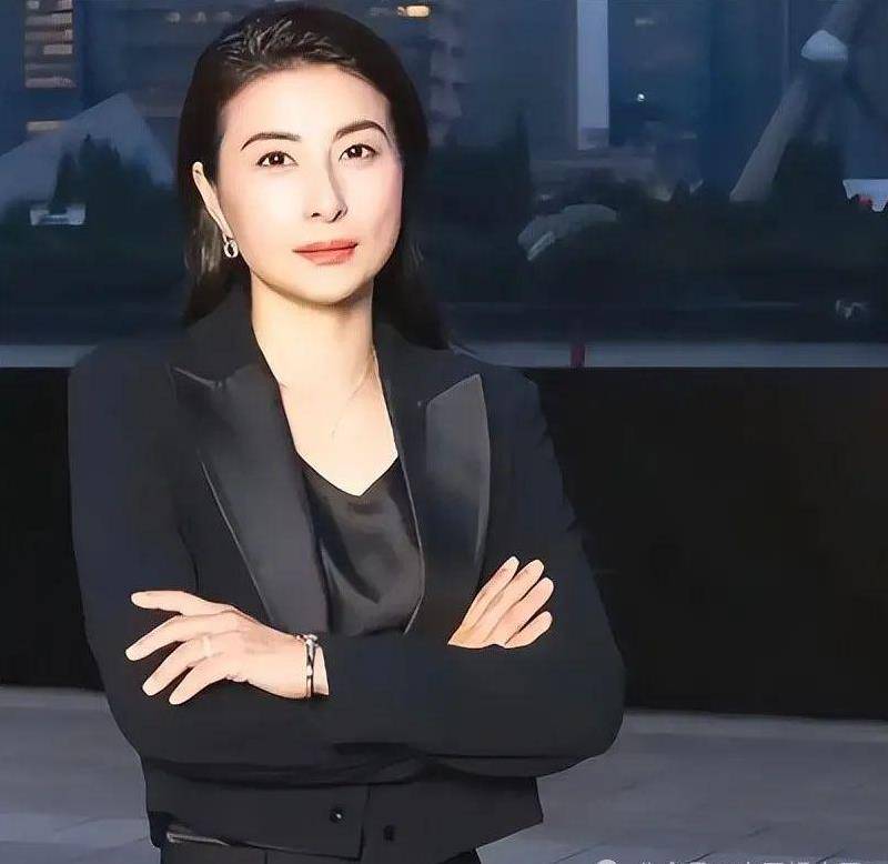 原创郭晶晶狠狠打脸了，靠着儿子嫁入豪门的李嘉欣