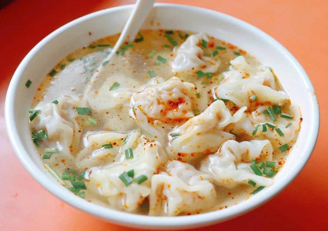 余斌：喝馄饨