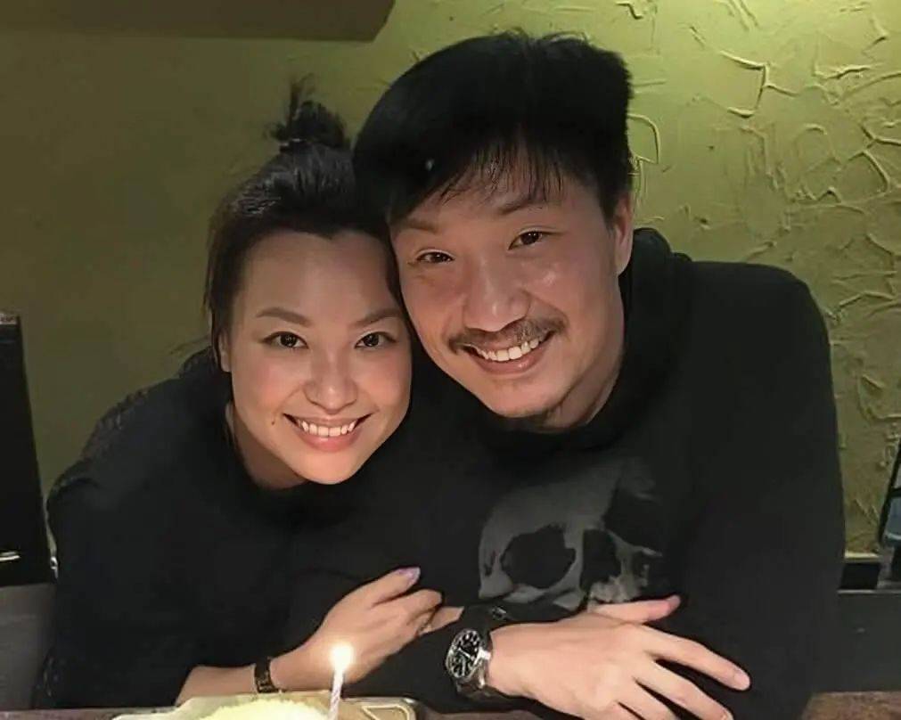 郑中基余思敏取关大赛：论当代离婚的互联网礼仪比民政局流程更重要-91每日热门吃瓜大赛