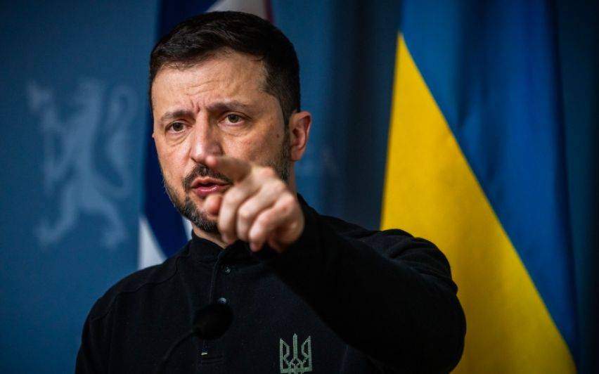 库尔斯克生变，俄多线包抄，北约大鱼全落网，美要求乌割地求和