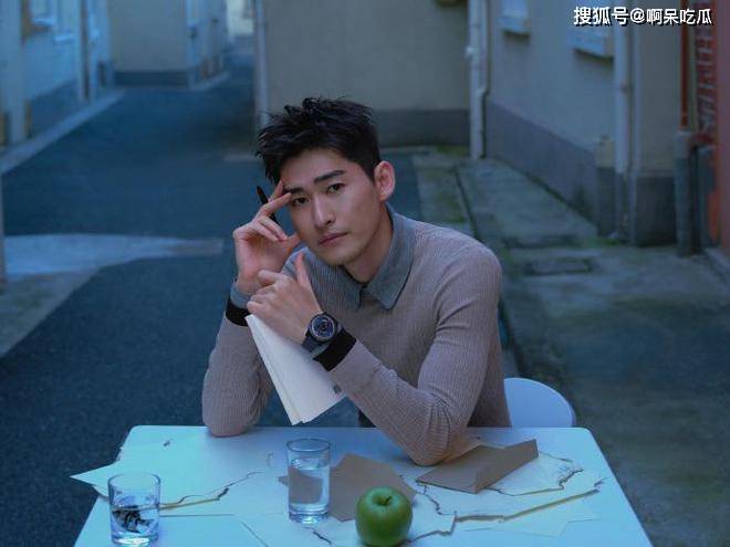 张翰骨折康复首现身，停更三年首曝近况，密码找回引全网共情