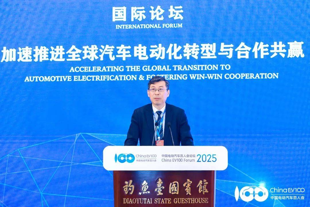 破茧与共生,中国汽车业从产品出海到生态共建的新范式探索 破茧与共生,中国汽车业从产品出海到生态共建的新范式探索