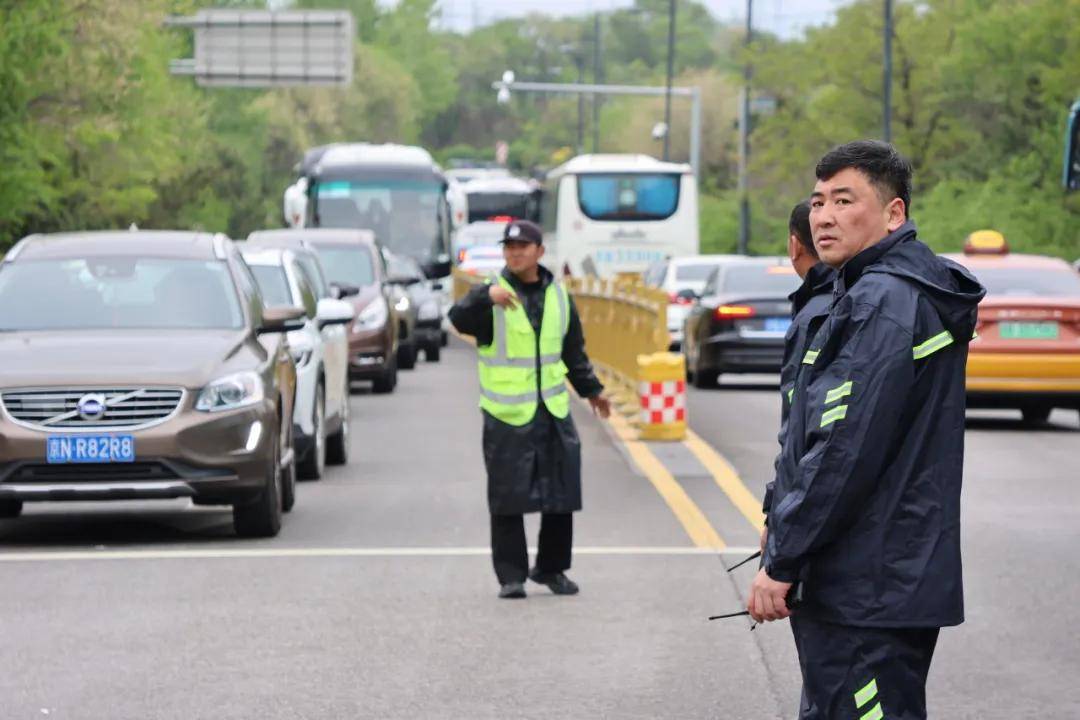 延庆八达岭长城上的“多彩”守护——