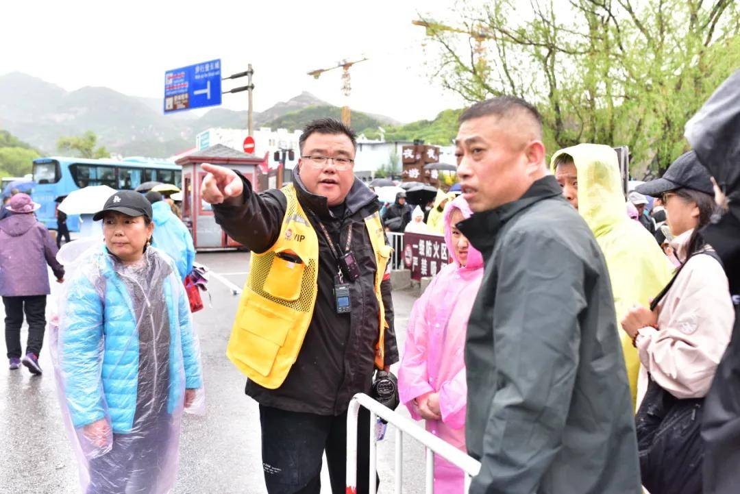延庆八达岭长城上的“多彩”守护——