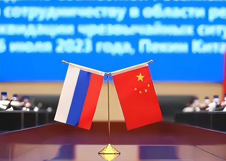 普京宣布停火72小时！中俄再度会面，王毅用8个字，定调中俄关系