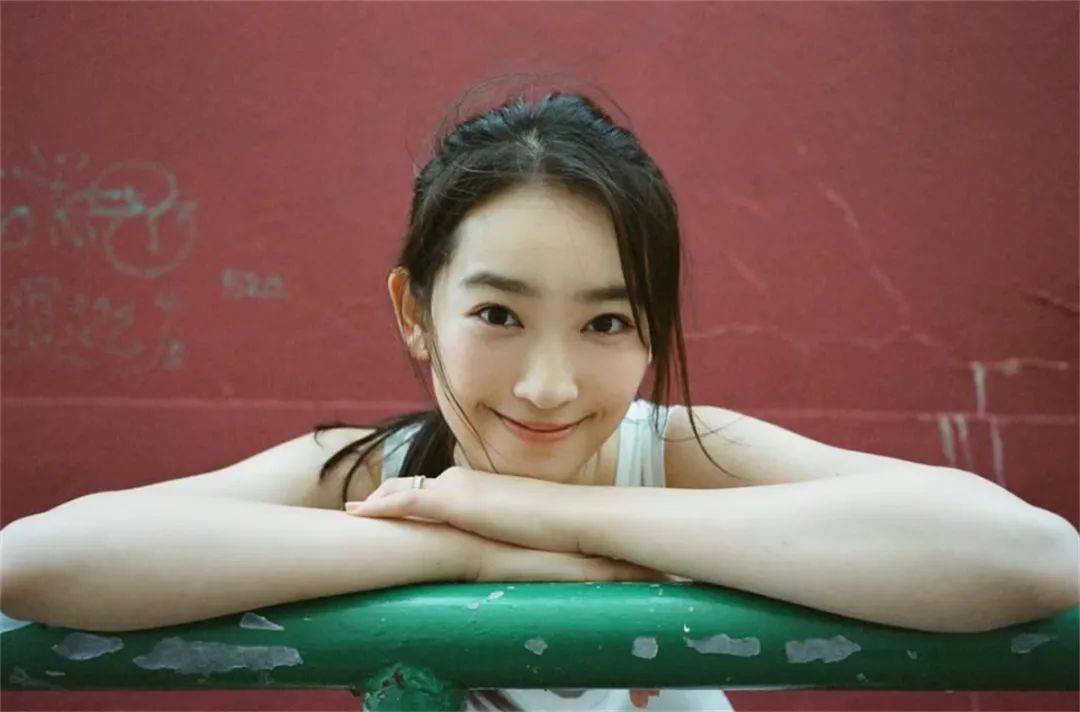 《水饺皇后》马丽的大女儿，香港“最美星二代”，妈妈是龚慈恩