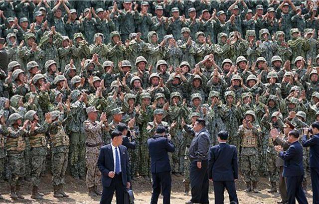 中方警告刚落地，美国便做危险动作，金正恩当即对百万朝军下令