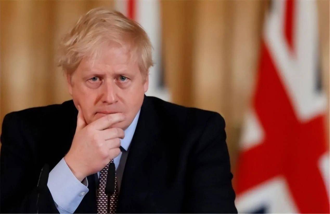 比美国还嚣张！英国航母战斗群将穿越台湾海峡，是打算和中国较量一下？