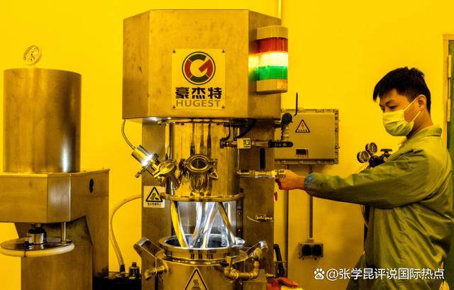 第二轮战斗打响，美国先下手了，美财长放话，中方高层得亲自出马