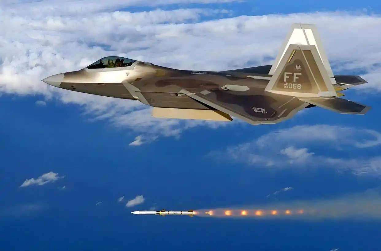 F-22克星现世！中国反隐身雷达千里锁妖，美军神话破灭倒计时？