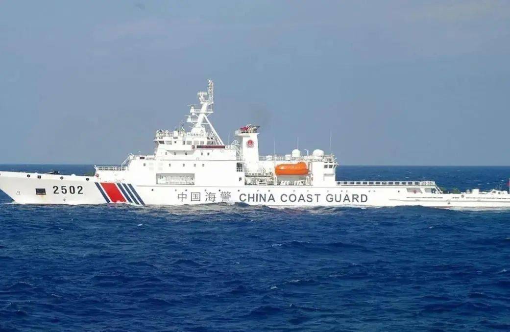 解放军重拳出击，美航母止步！台海局势再度升温，台湾何去何从？