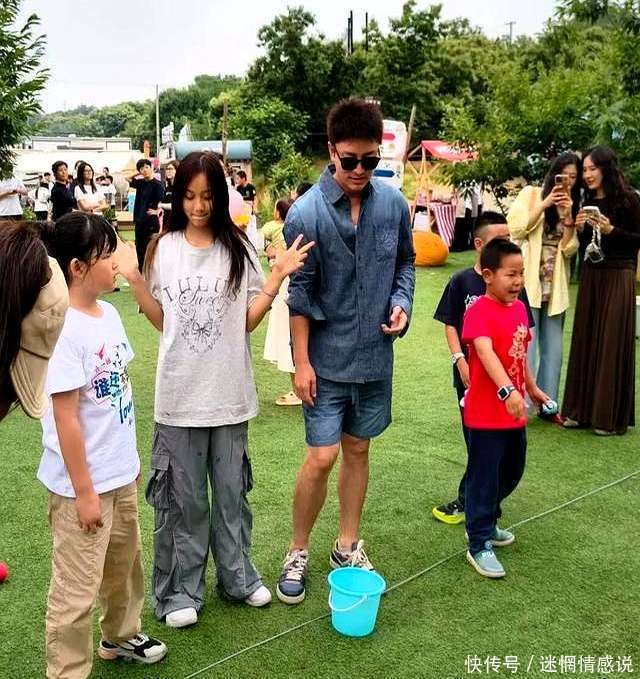 明星吃瓜大全明星六一团建欢乐多甜馨爸妈罕见同框章子怡佟丽娅惊喜现身  第5张