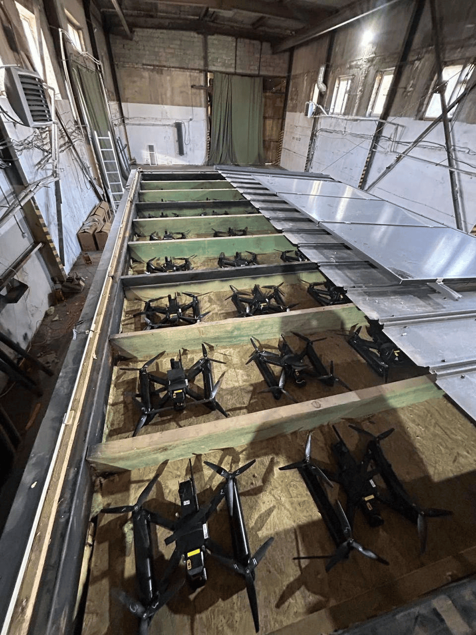 动：背景、策略及启示瓦力棋牌“蛛网”行(图10)