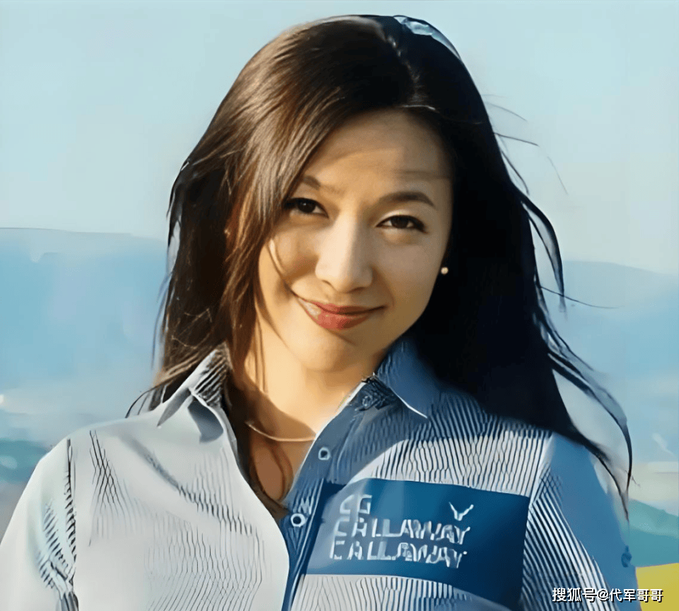 风流才女徐静蕾：王朔为她离婚，和黄立行隐居国外，只恋爱不结婚