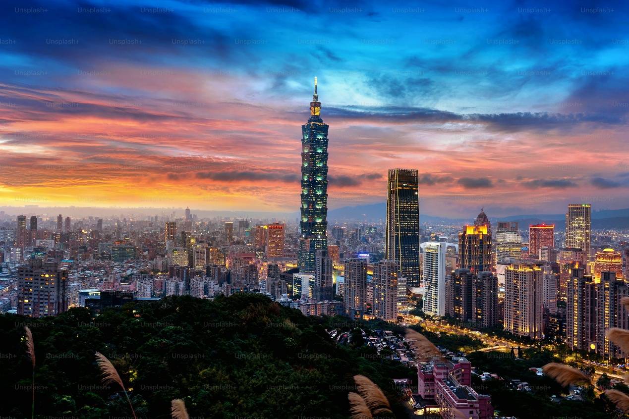 马英九受邀赴陆，两岸统一不跟民进党谈？赖清德这回不淡定了