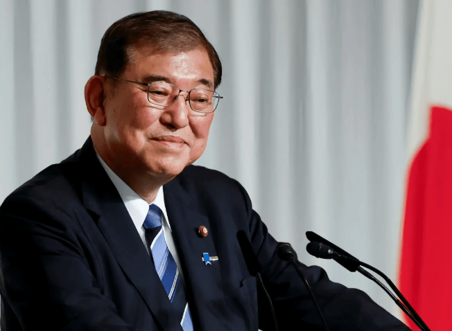 中美胜负已分！美航母没动静，日本要求解释，中方一句回应冲上热搜