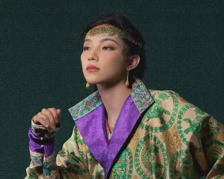 骂声一大片！《长安的荔枝》坚持带那尔那茜宣传收视率一路暴跌2025/6/23内娱大瓜
