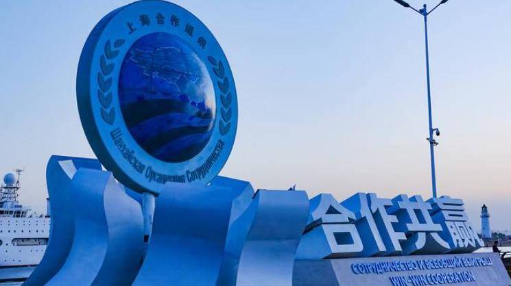 躲了12天的伊朗防长，现身第一件事，就是来中国信息共享一下