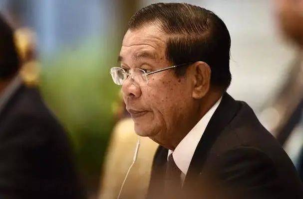 洪森公开决裂了，公开泰国重大绝密，佩通坦若不下台，仗就不停打