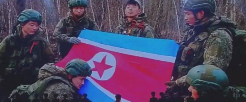 神也不能阻挡:画面曝光！大批朝军在俄牺牲，朝鲜领导人亲手为他们盖上国旗