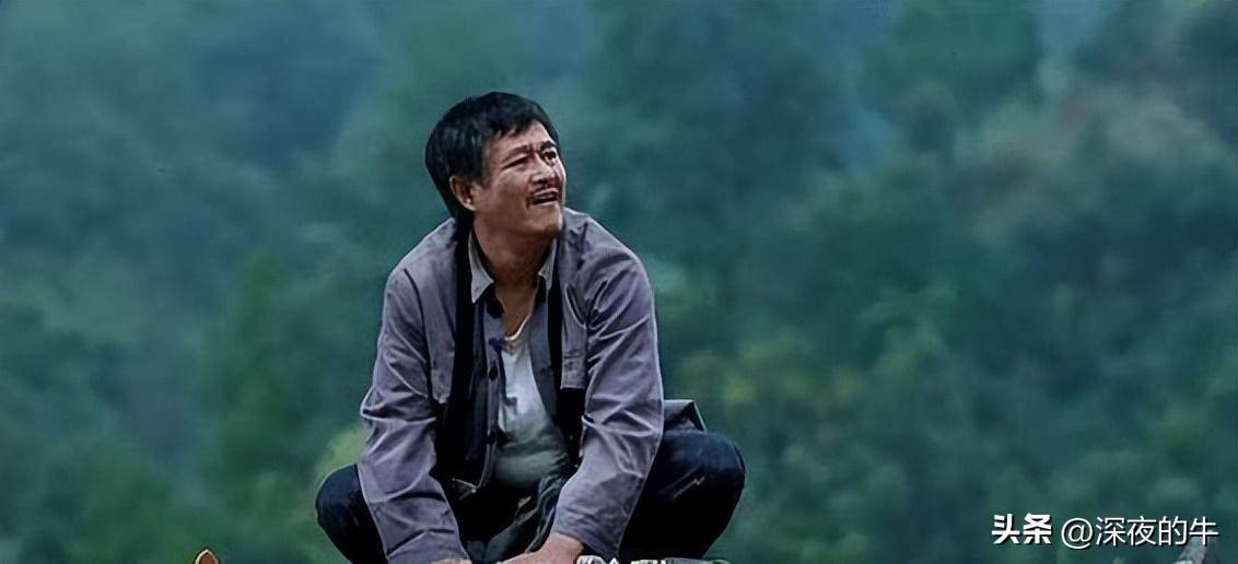 赵本山巅峰时地位有多高？怀抱章子怡不算啥，这张图才叫霸气