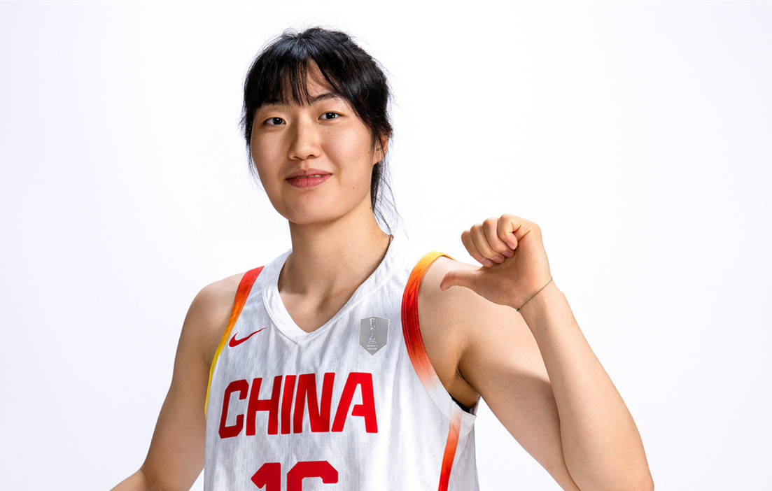 原创             5战征服主帅！中国女篮又一23岁1米86王牌诞生：新版李梦三分真准