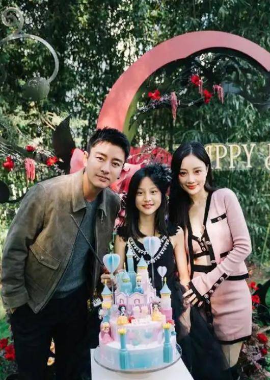 离婚6年后！李小璐二胎疑云+贾乃亮复合传闻？甜馨一句话让网友闭嘴